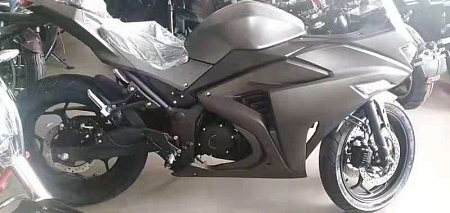 El Moto R3 M380